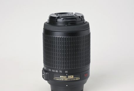 Nikon 55 - 200 mm VR DX