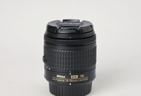 Nikon 18 - 55 mm VR DX